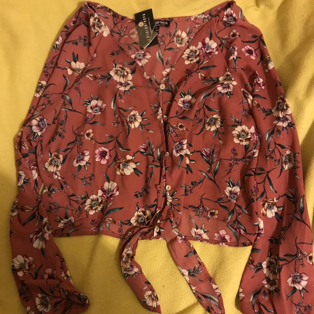 Long sleeve floral top